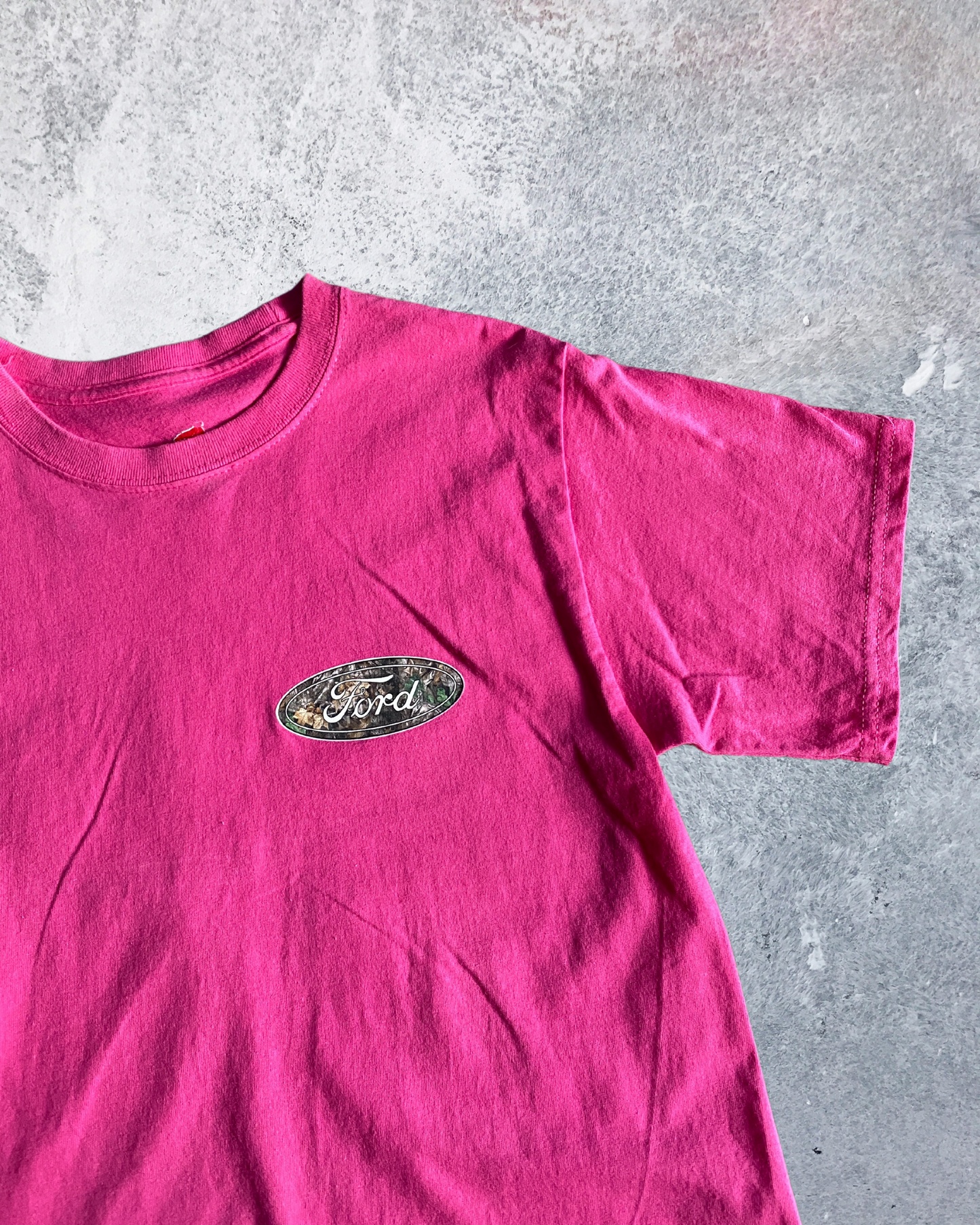 T-shirt Ford con Diseño Fogaraté
